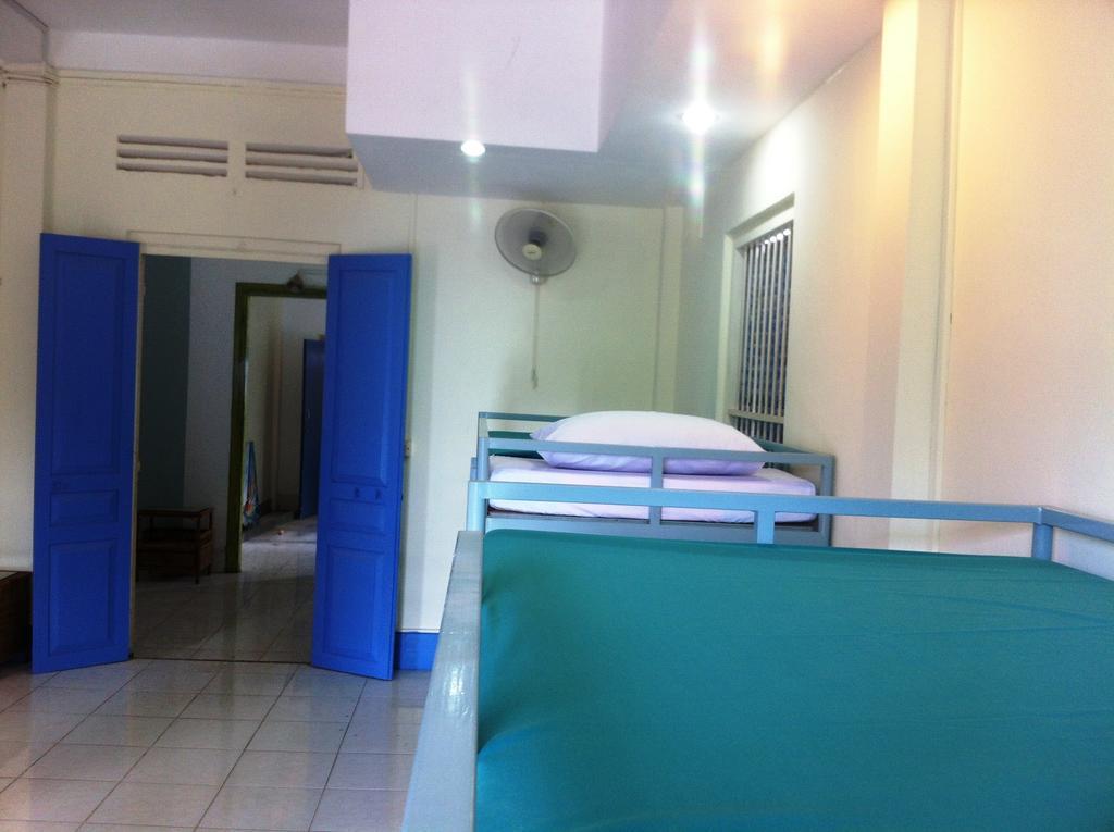The Living Quarters Hostel 543 시엠리아프 객실 사진