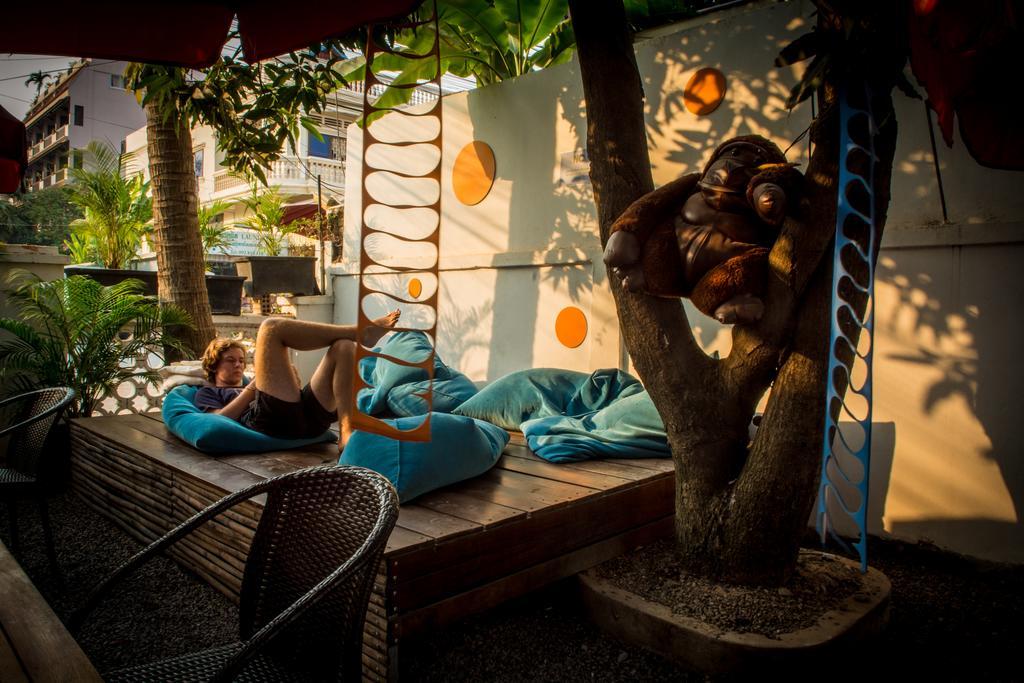 The Living Quarters Hostel 543 시엠리아프 외부 사진