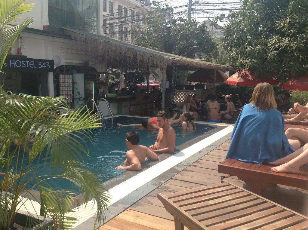The Living Quarters Hostel 543 시엠리아프 외부 사진