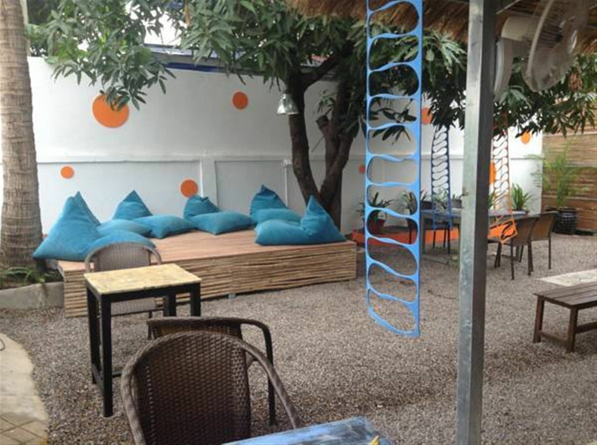 The Living Quarters Hostel 543 시엠리아프 외부 사진